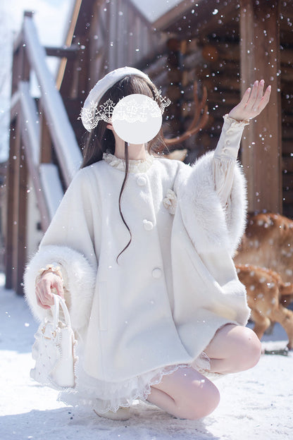 Elegantly Styled Coat for Everyday Wear