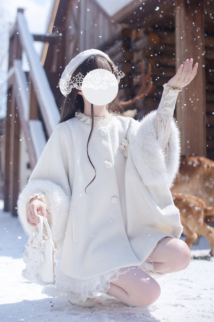 Elegantly Styled Coat for Everyday Wear