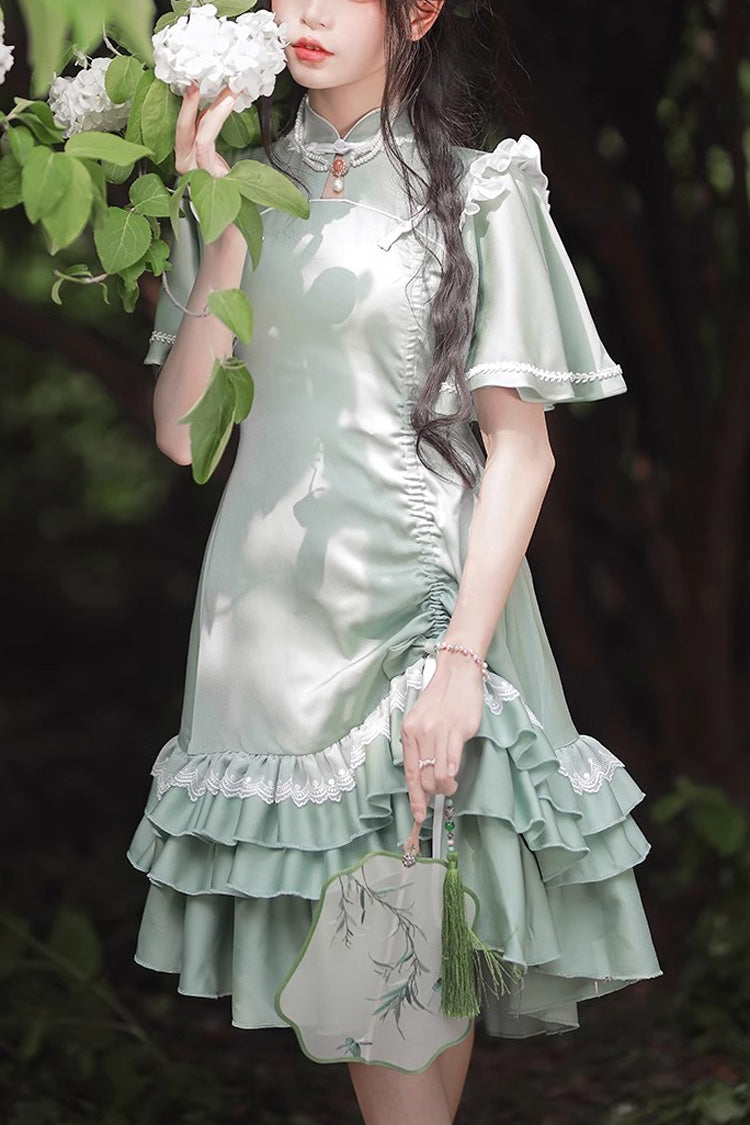 Subtly Elegant Dress with a Refined Vintage Look