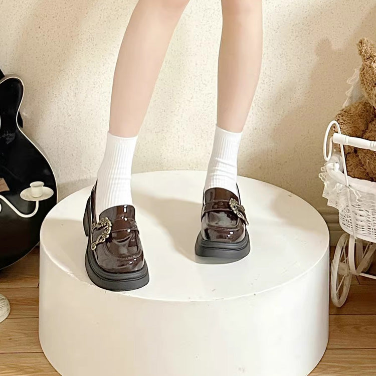 Finely Styled Shoes with a Classic Vintage Look