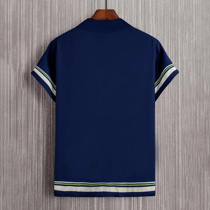Finely Styled Shirt with a Classic Vintage Look