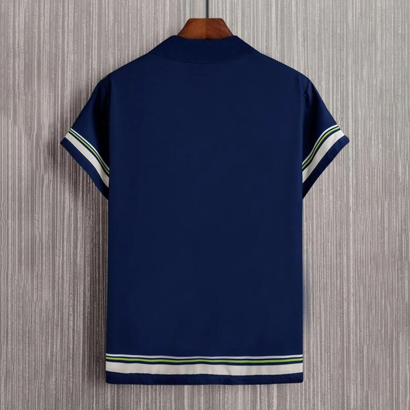 Finely Styled Shirt with a Classic Vintage Look