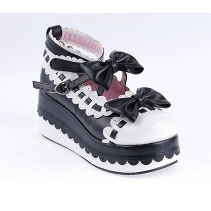 Classic Designed Shoes in a Timeless Cut
