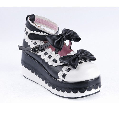 Classic Designed Shoes in a Timeless Cut