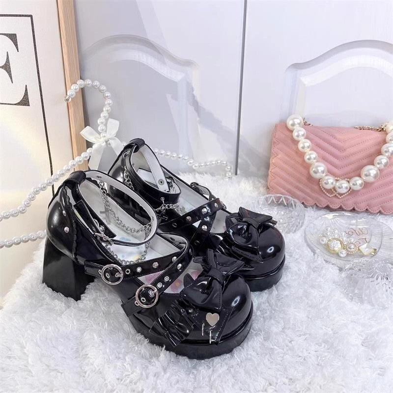 Sophisticated Heels with a Clean Classic Look