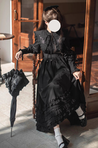 Elegantly Styled Dress for Everyday Wear