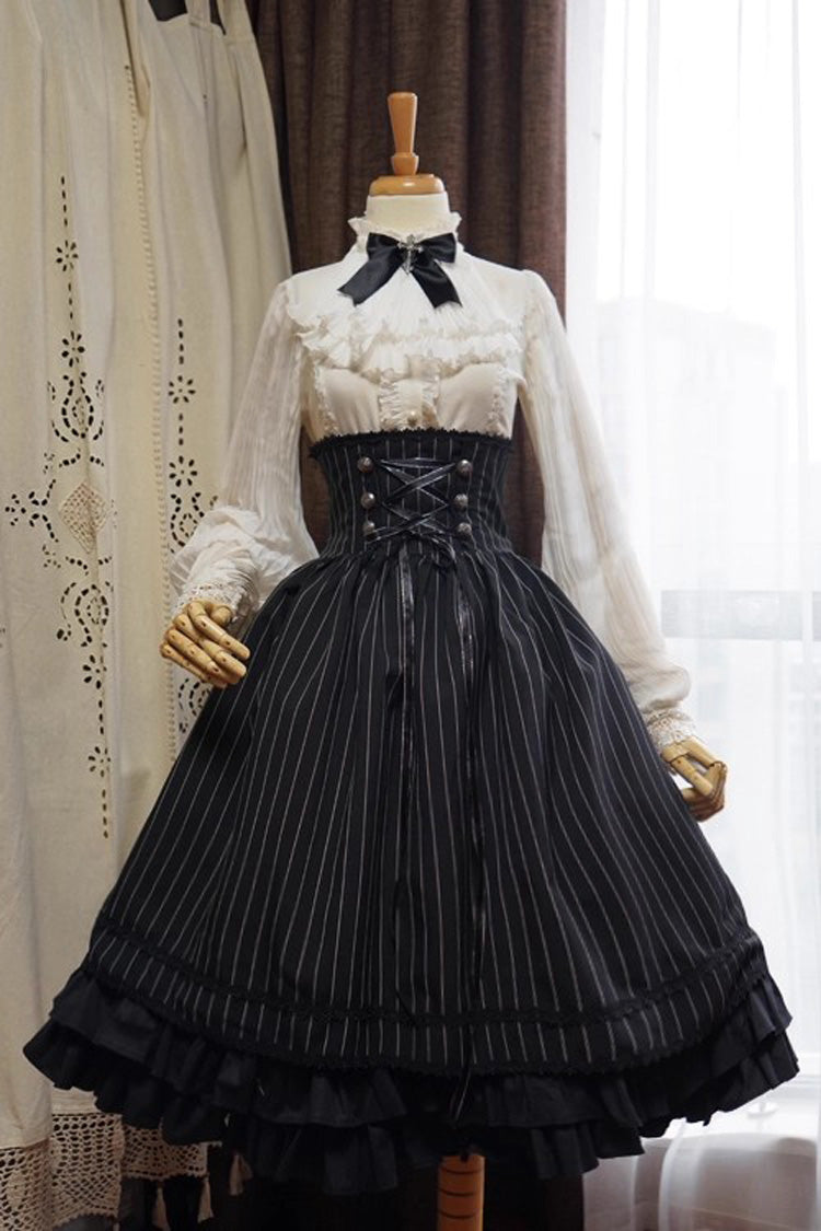 Casually Elegant Garment with a Refined Edge