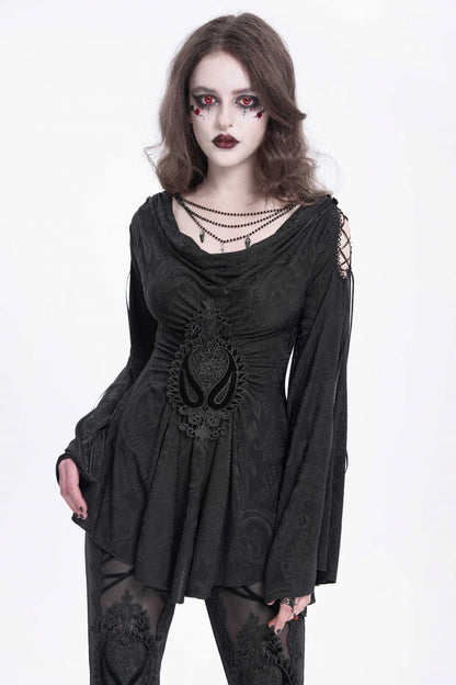 Subtly Elegant Blouse with a Refined Vintage Look