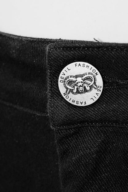 Thoughtfully Designed Pants in a Timeless Style