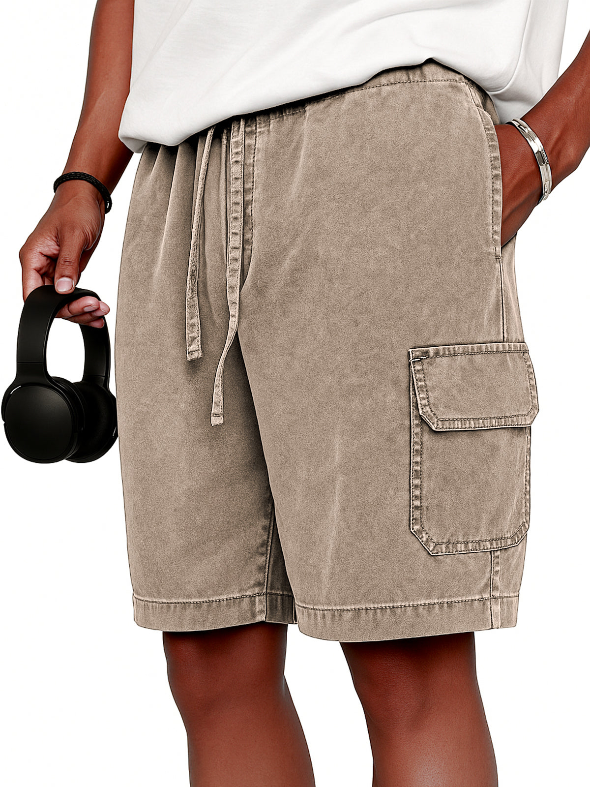 Sophisticated Garment with a Clean Classic Look