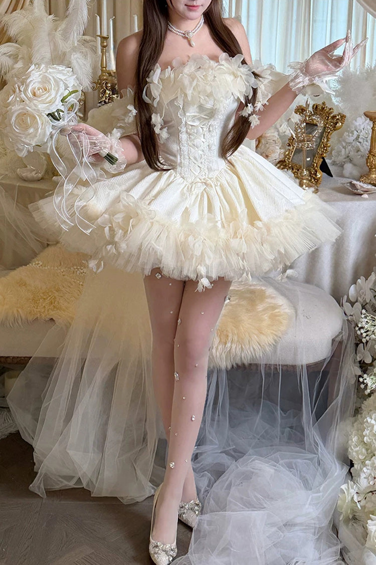 Finely Styled Dress with a Classic Vintage Look