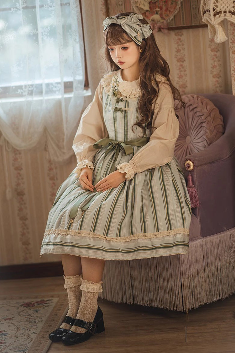Subtly Elegant Dress with a Refined Vintage Look