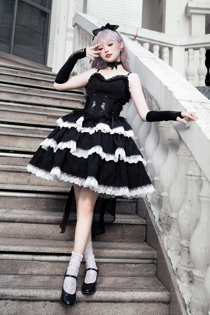 Subtly Elegant Dress with a Refined Vintage Look