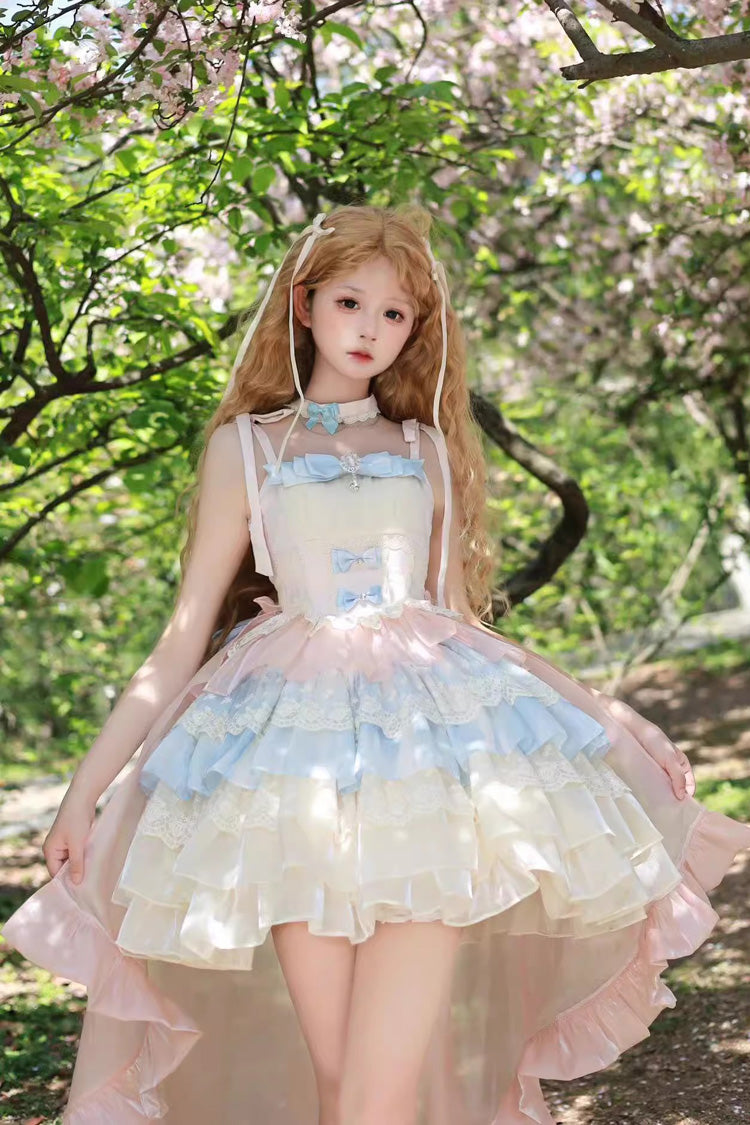 Subtly Elegant Dress with a Refined Vintage Look