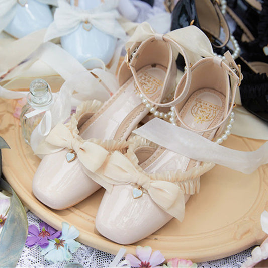 Vintage Style Shoes with a Modern Fit