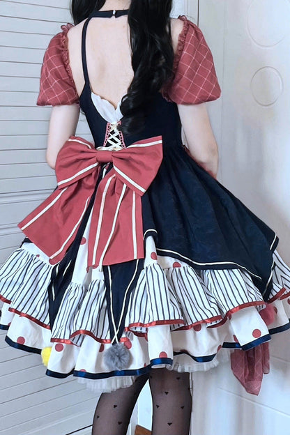 Subtly Elegant Dress with a Refined Vintage Look