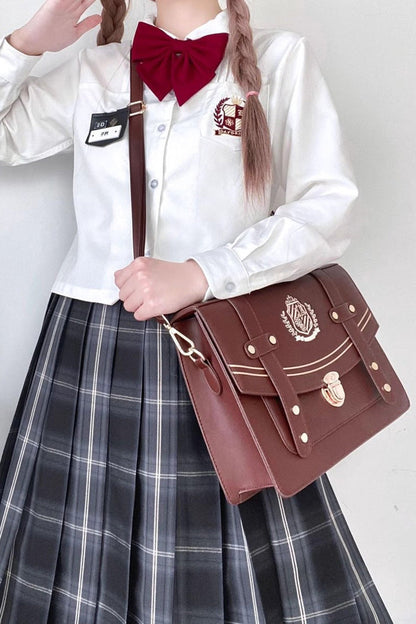 Finely Styled Bag with a Classic Vintage Look