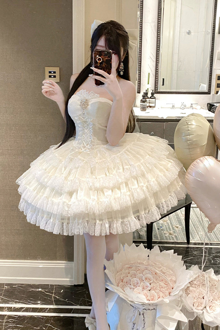 Beautifully Finished Dress in a Timeless Design