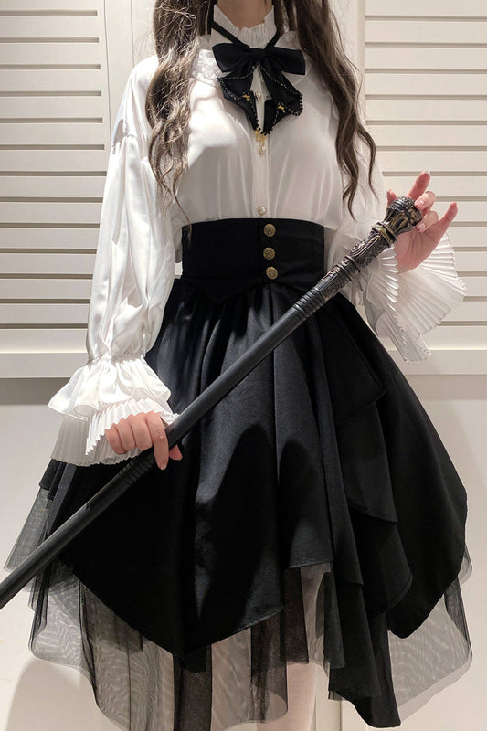 Casually Elegant Garment with a Refined Edge