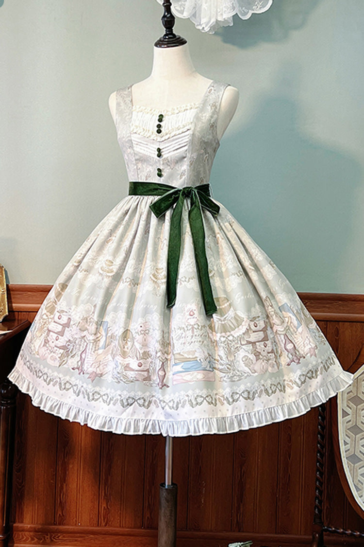 Finely Styled Dress with a Classic Vintage Look