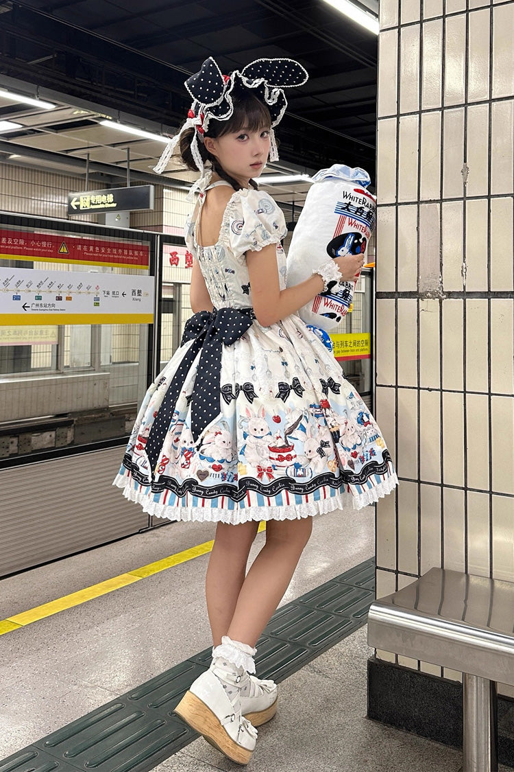 Subtly Elegant Dress with a Refined Vintage Look