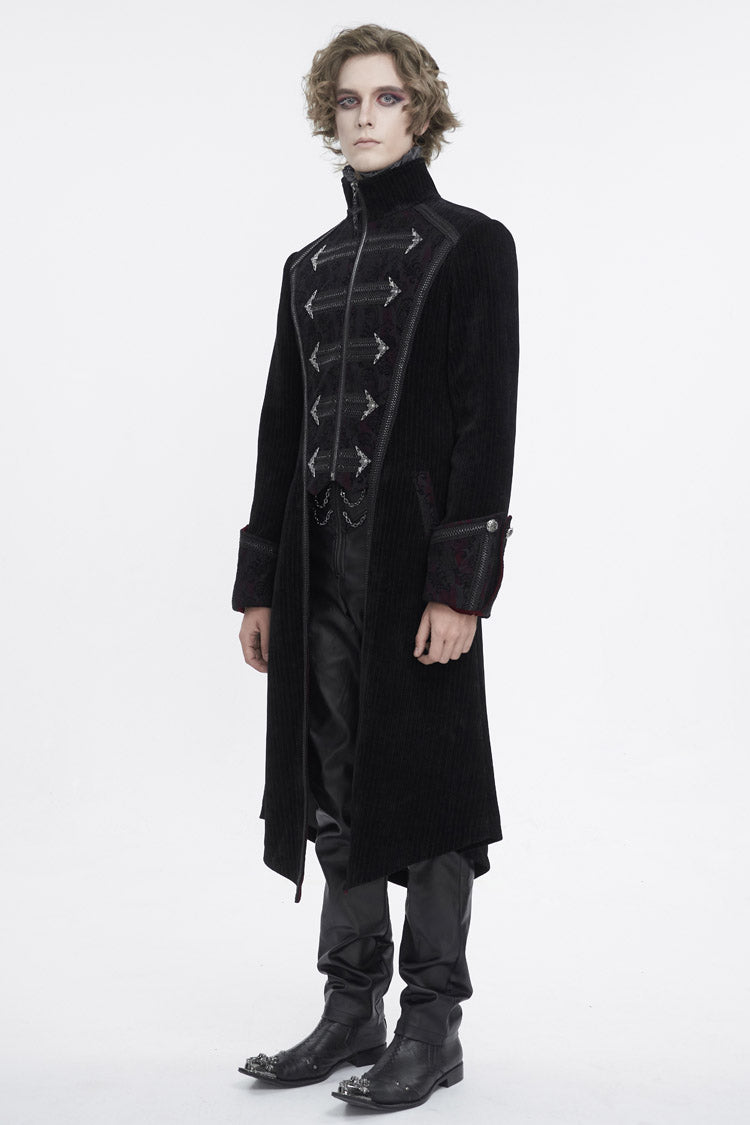 Finely Styled Coat with a Classic Vintage Look