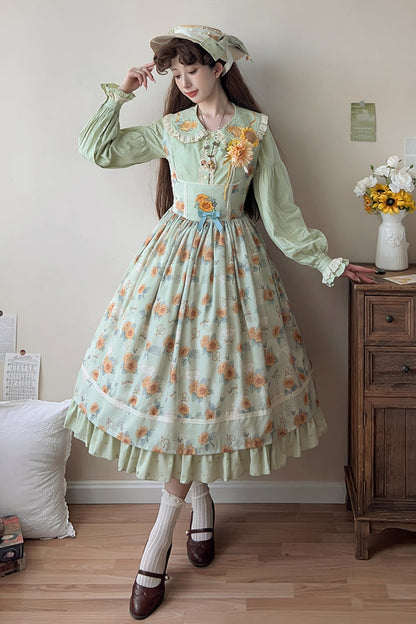 Finely Styled Dress with a Classic Vintage Look