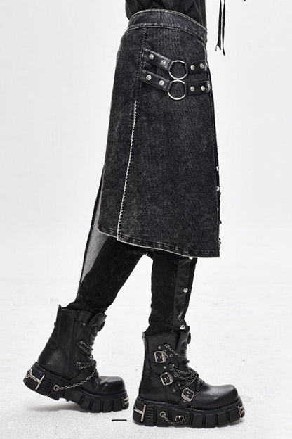 Casually Elegant Garment with a Refined Edge