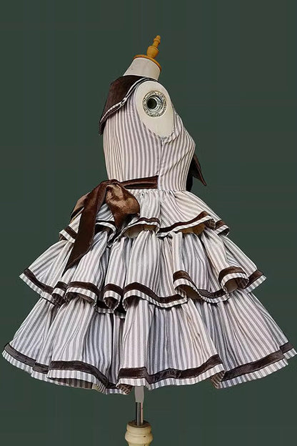 Vintage Style Dress with a Modern Fit