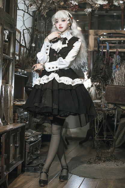 Effortlessly Elegant Garment with a Timeless Design