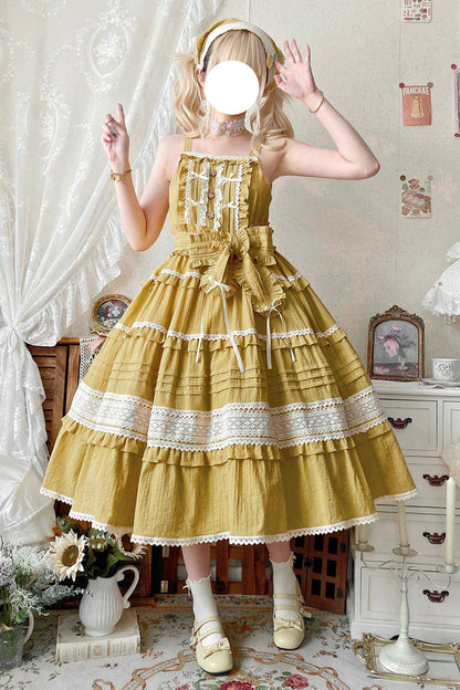 Subtly Elegant Dress with a Refined Vintage Look