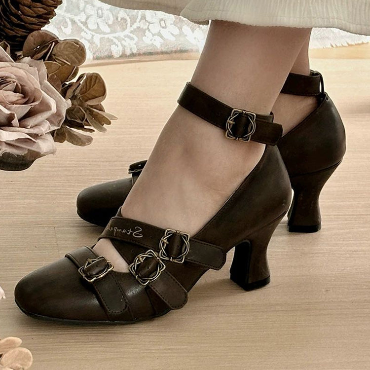 Casually Elegant Shoes with a Refined Edge