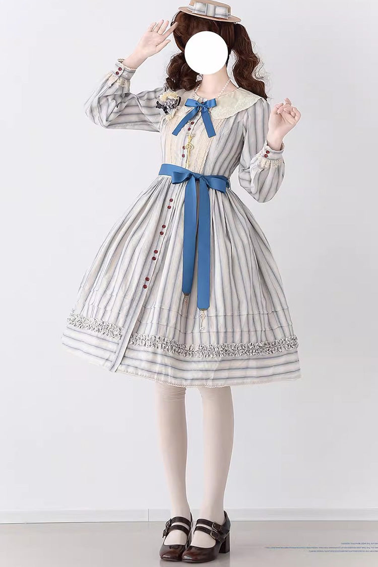 Classic Vintage Dress with a Flattering Fit