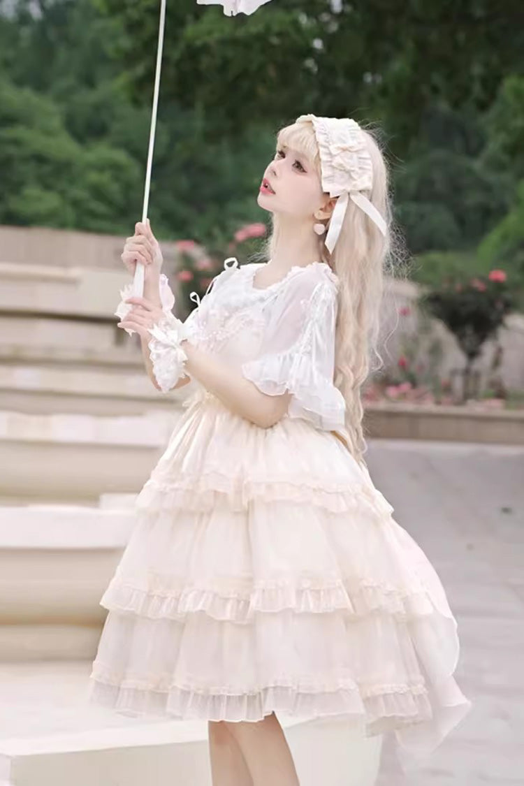 Finely Styled Dress with a Classic Vintage Look