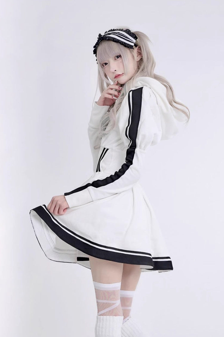 Effortlessly Elegant Sweater with a Timeless Design
