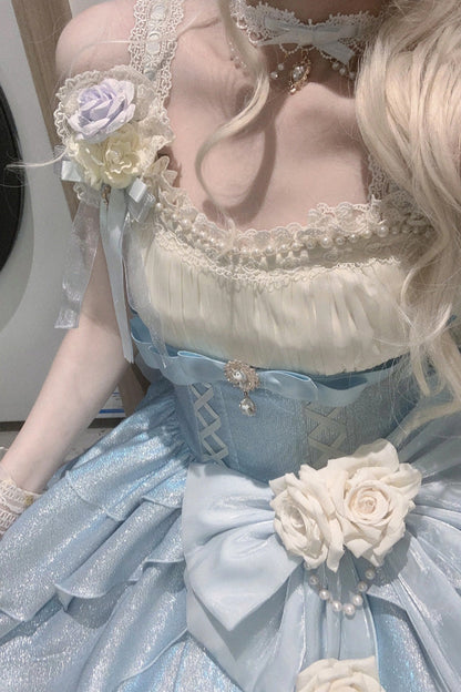 Finely Styled Dress with a Classic Vintage Look