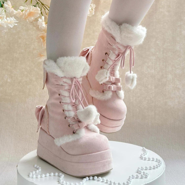 Finely Styled Boots with a Classic Vintage Look