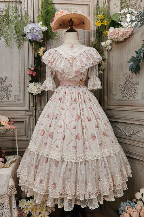 Finely Styled Dress with a Classic Vintage Look