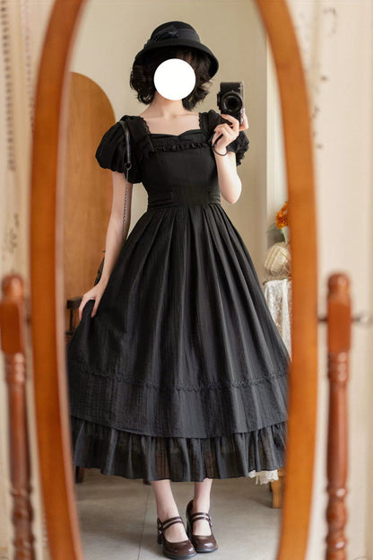 Classic Designed Dress in a Timeless Cut