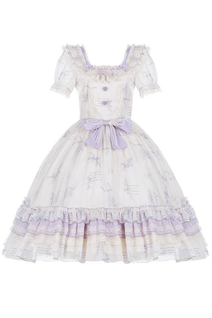 Finely Styled Dress with a Classic Vintage Look