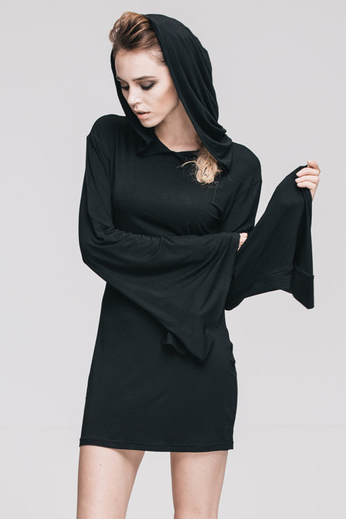 Casually Elegant Dress with a Refined Edge