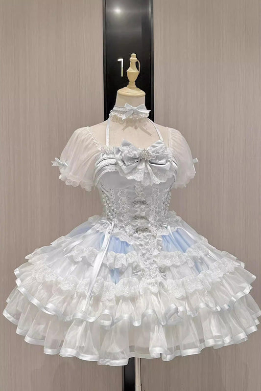 Finely Styled Dress with a Classic Vintage Look