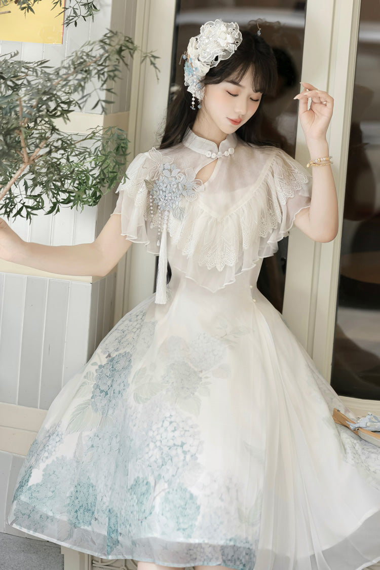 Beautifully Finished Dress in a Timeless Design
