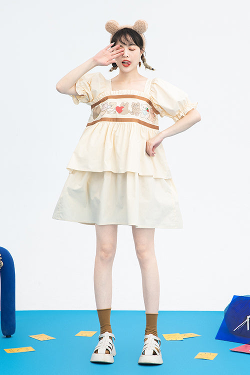 Classic Vintage Dress with a Flattering Fit