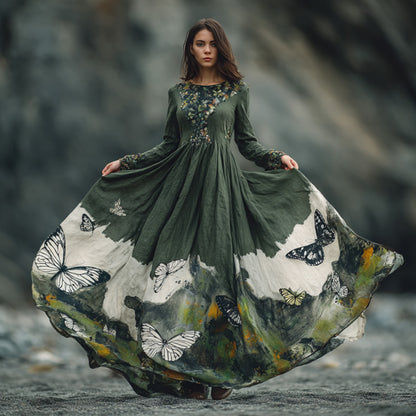 Classic Vintage Dress with a Flattering Fit