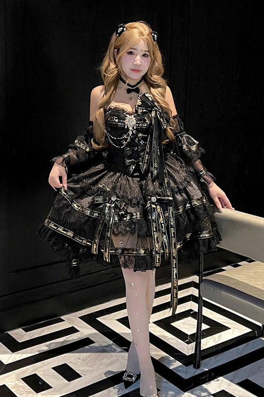 Finely Styled Dress with a Classic Vintage Look
