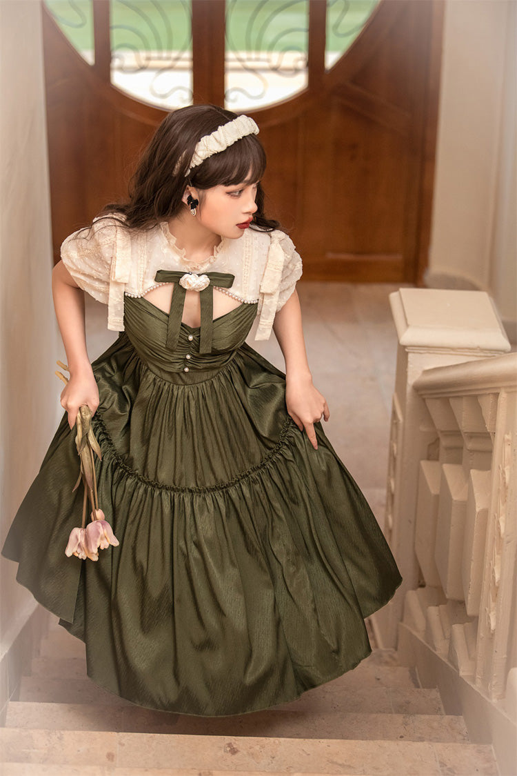 Beautifully Crafted Dress in a Classic Style