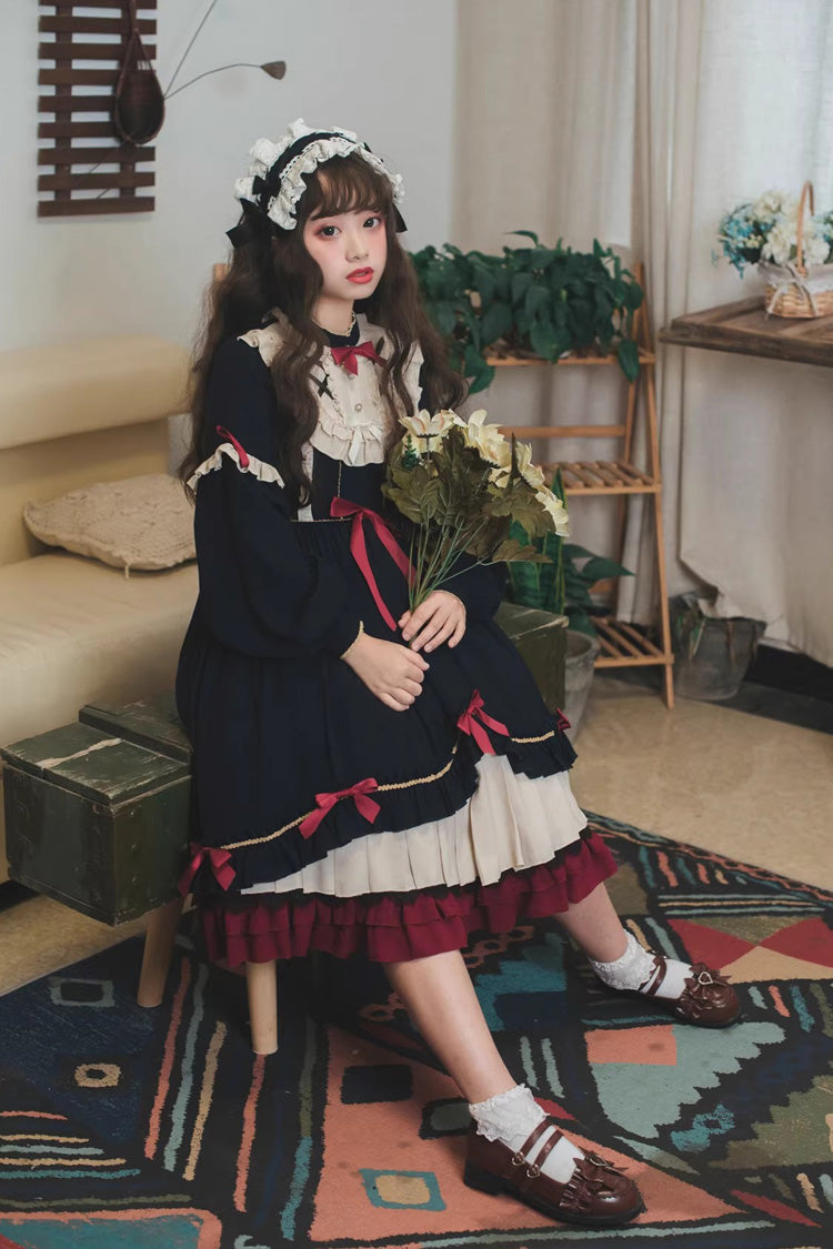 Subtly Elegant Dress with a Refined Vintage Look