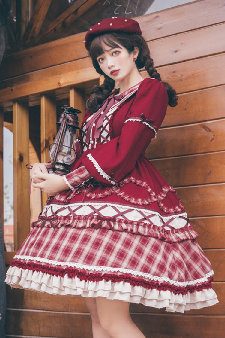 Subtly Elegant Dress with a Refined Vintage Look