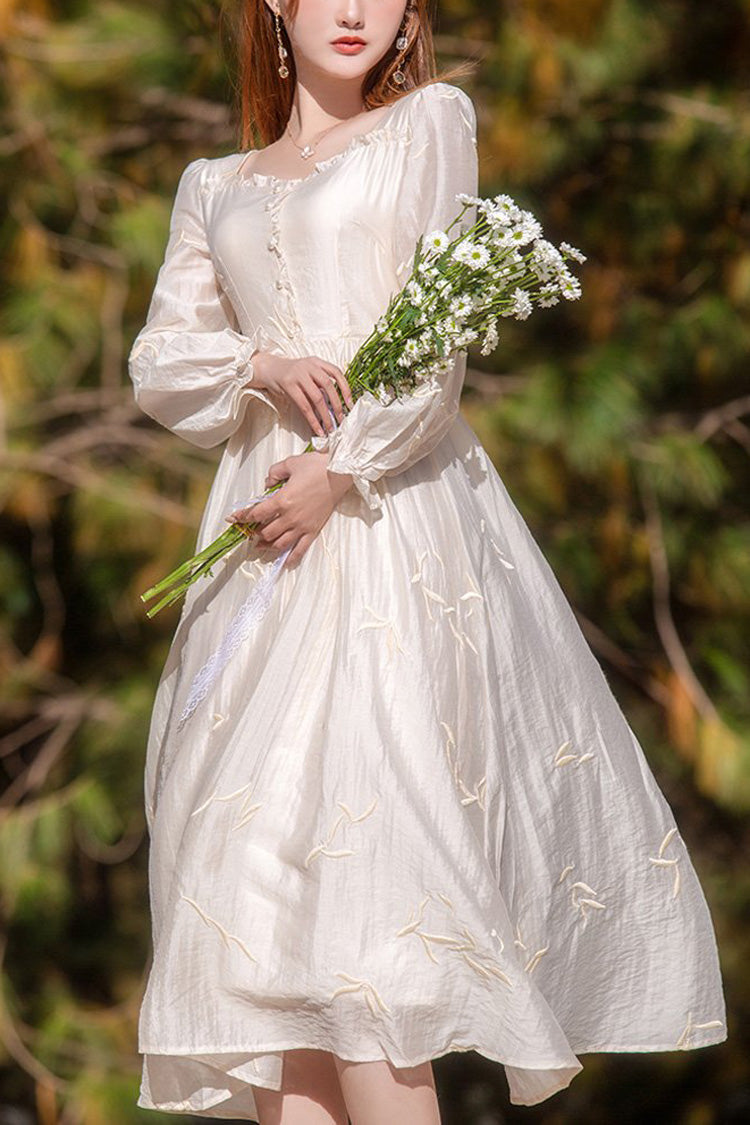 Classic Vintage Dress with a Flattering Fit